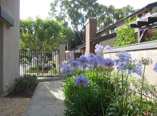 580 Old Ranch Rd #18, Seal Beach, CA 90740