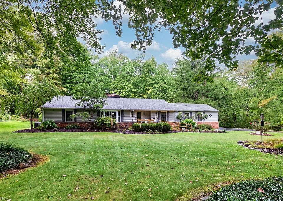 1st image of 15070 Hill Dr