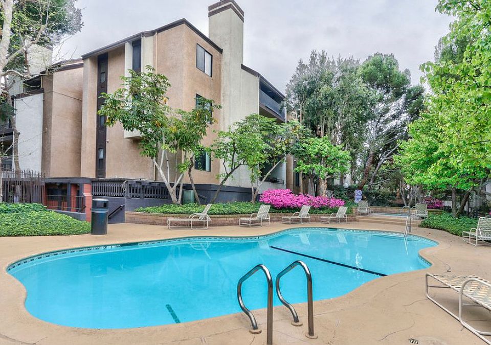 2nd image of 8675 Falmouth Ave APT 311