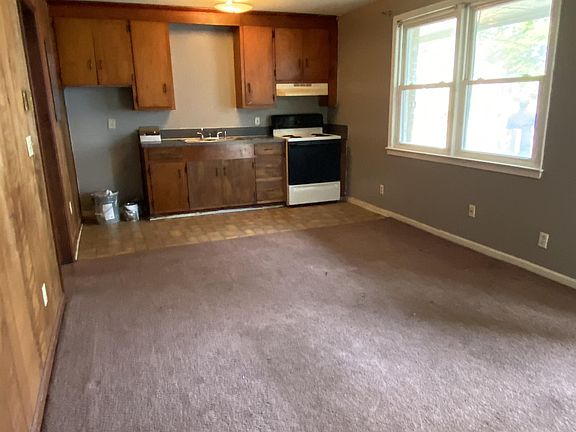 2nd image of 1825 Dayton St APT C