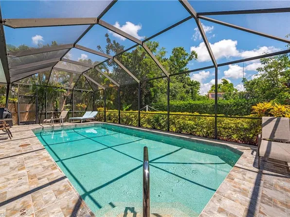 2358 Kings Lake BLVD, NAPLES, FL 34112