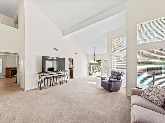 3rd image of 2367 Prince Edward Ct