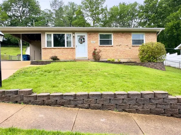 2947 Shores Dr, Saint Louis, MO 63125