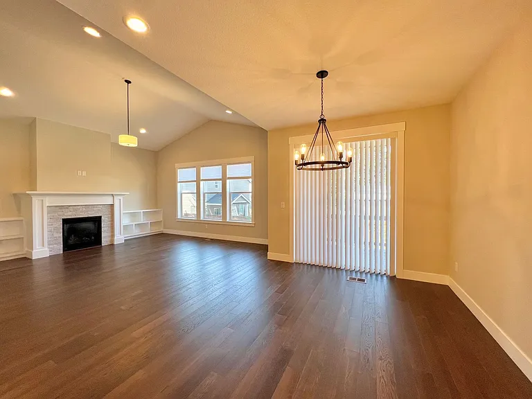 19321 Dublin Ave — Photo 6