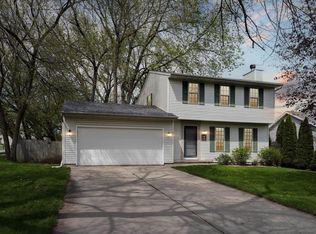 2 Book Ct, Madison, WI 53713