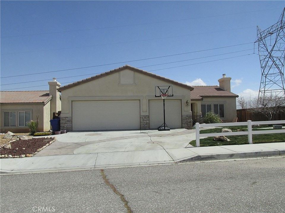 1st image of 15933 Llanada Ave