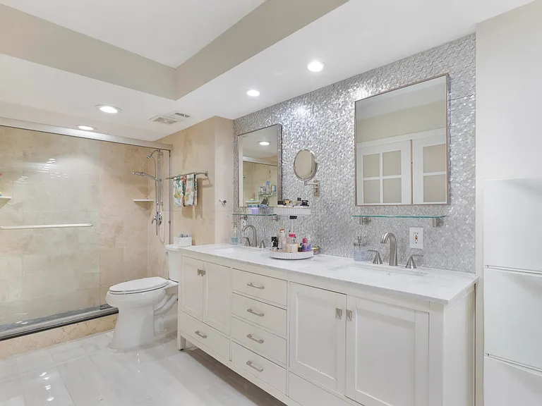 955 Egret Cir #102 — Photo 22