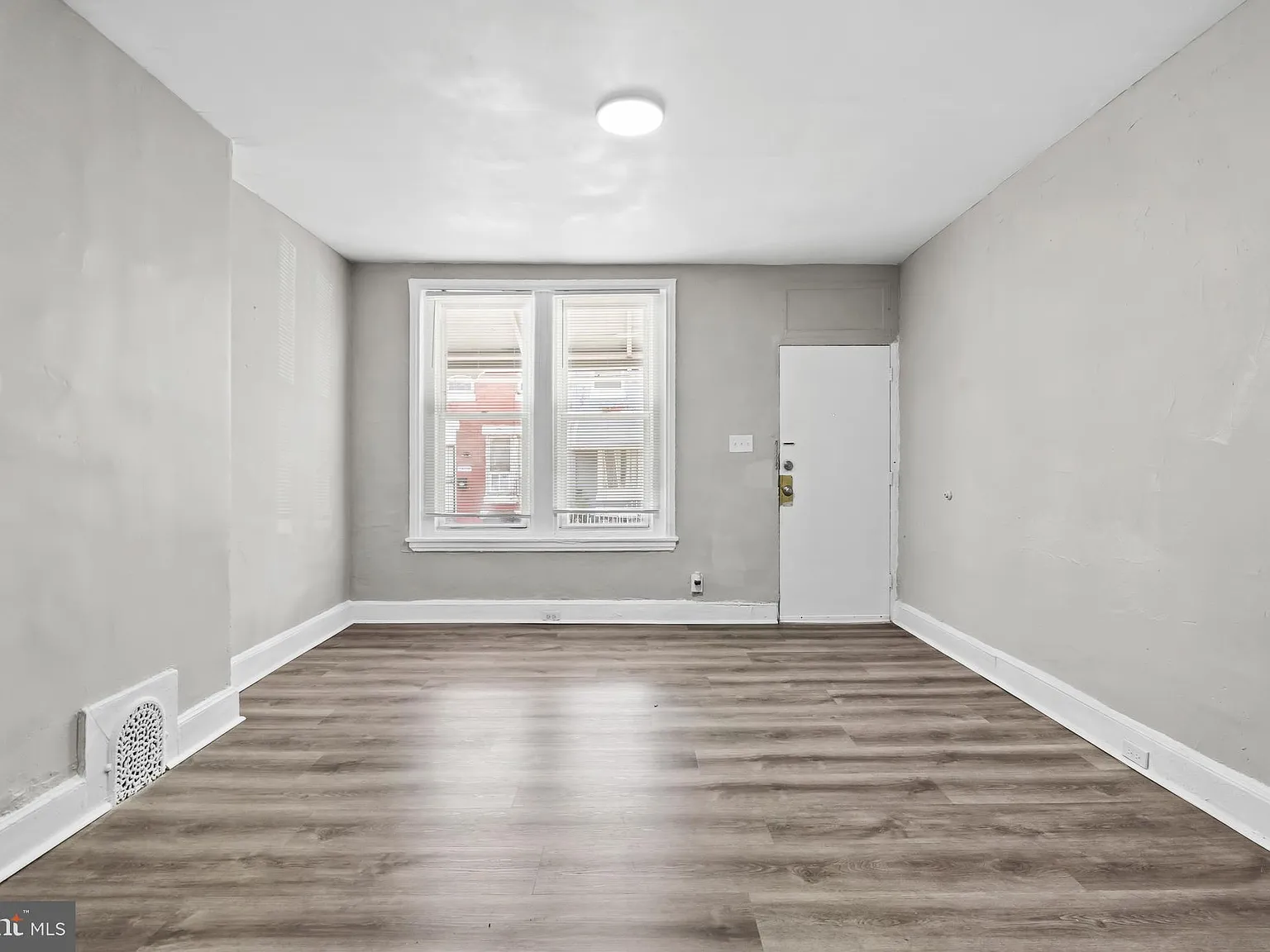 4 bed, 1092 sqft, $1,600 — Photo 4