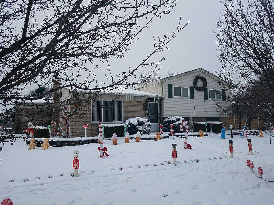 2nd image of 32307 Sheffield Ct