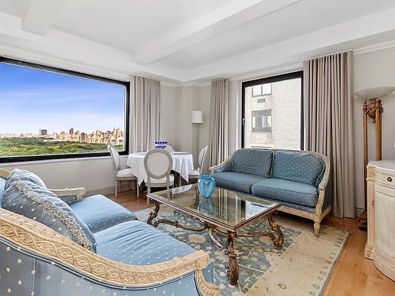 4th image of 160 Central Park S #2716