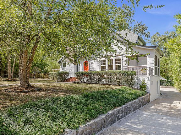 4th image of 111 Vista Dr