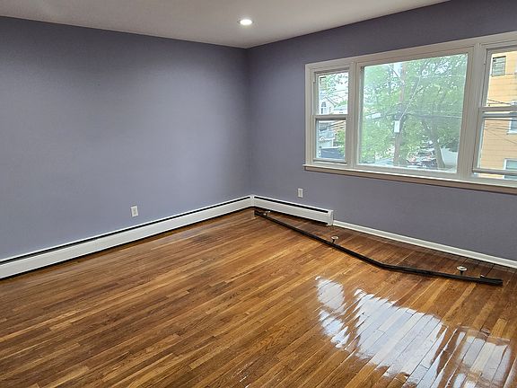 4th image of 93 Stuyvesant Ave Floor 2