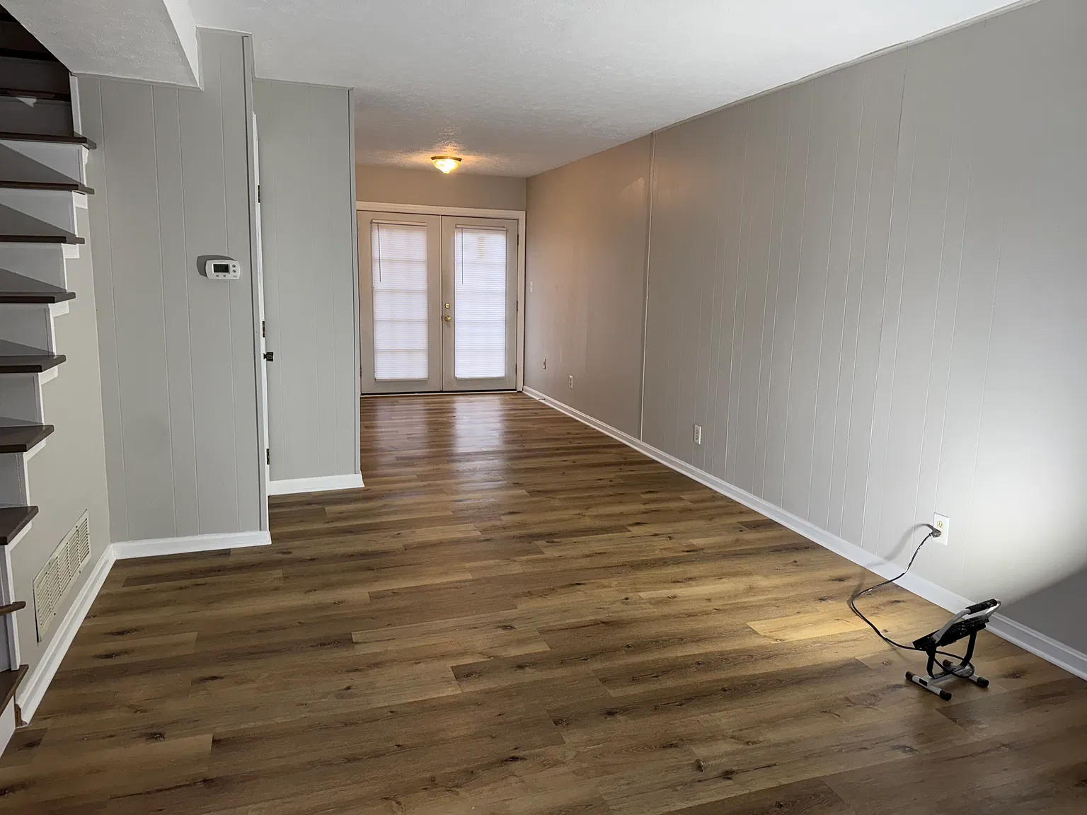 2 bed, 1.5 bath, 900 sqft, $825 — Photo 3