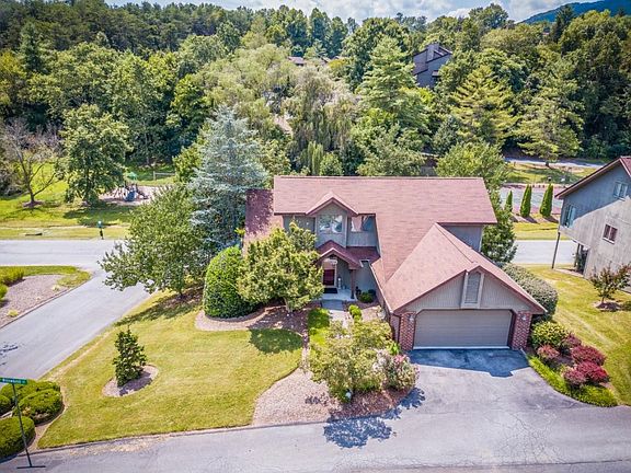 2nd image of 219 Willowbend Ct