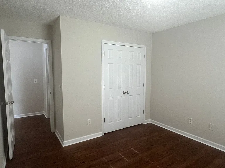 401 Timberwind Dr — Photo 36