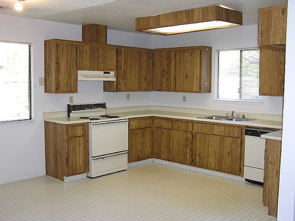 3rd image of 6504 23rd St