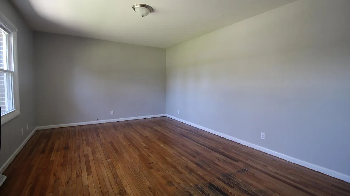 3 bed, 1616 sqft, $1,700 — Photo 4