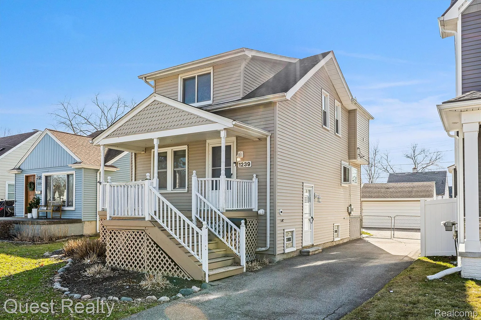 1239 Cambridge Rd photo 1