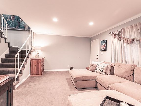 3rd image of 19010 Archwood St Unit 2