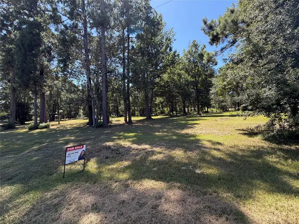 140 Pine Burr Ct, Cleveland, TX 77327