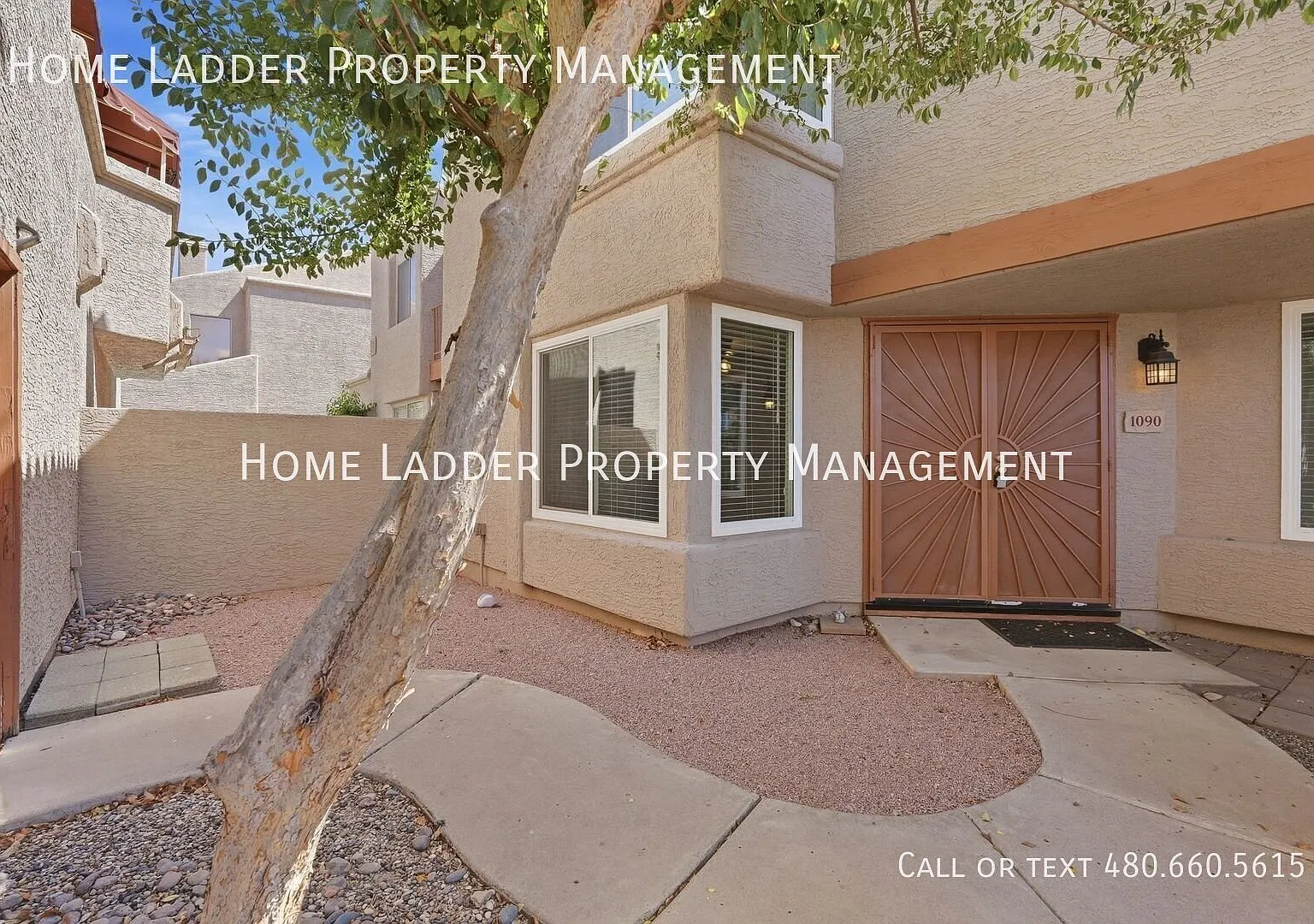 2 Bed / 2.5 Bath Home with Garage & Gated Courtyard in Marlborough — Photo 3