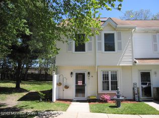 78 Rita Ln, Jackson, NJ 08527