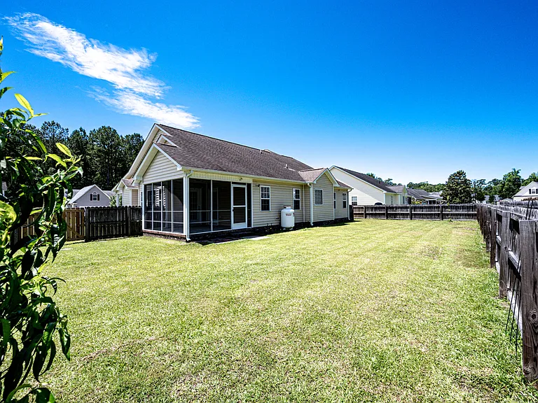 202 Croatan Woods Dr — Photo 6