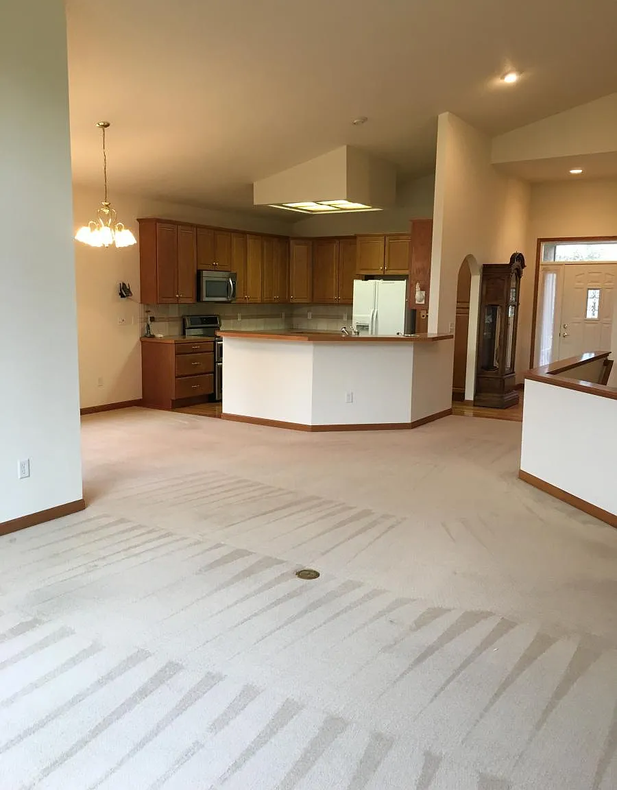 2 bed, 1555 sqft, $2,400 — Photo 4