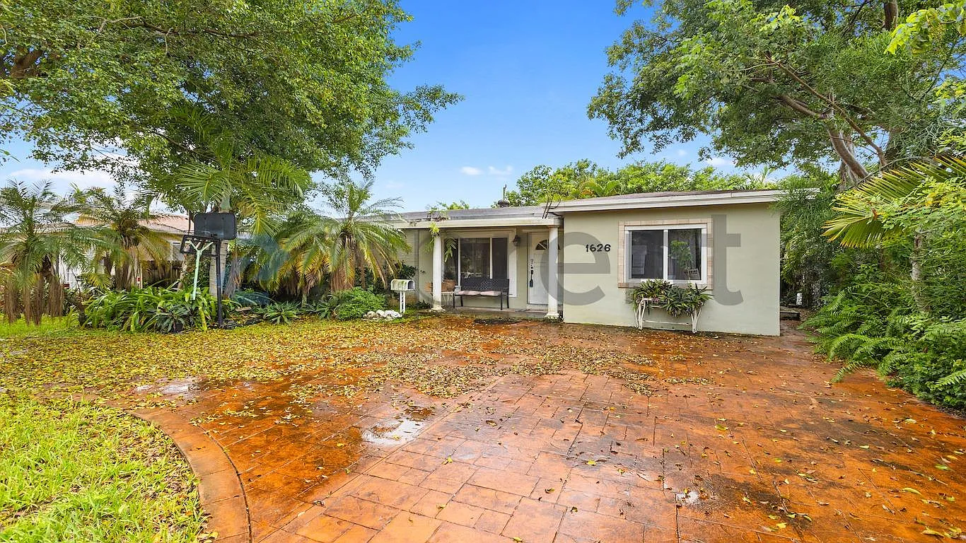 2 bed, 1200 sqft, $3,000 — Photo 2