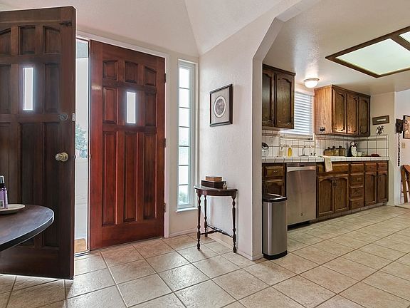 5th image of 36150 Avenue 12