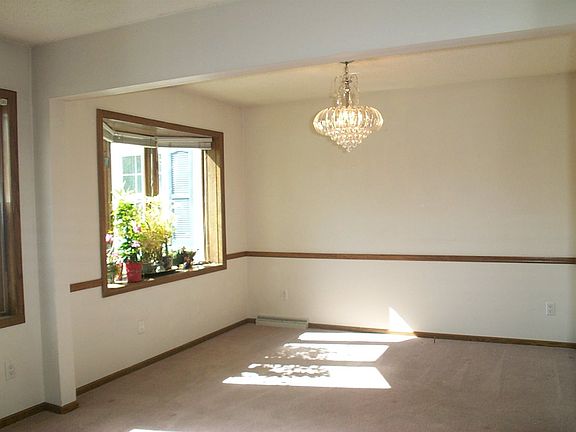 5th image of 1400 Wexford Dr