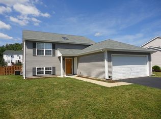 4609 Vista Dr, Island Lake, IL 60042