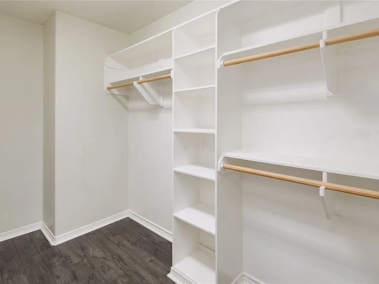 1605 Ethic Ln — Photo 17