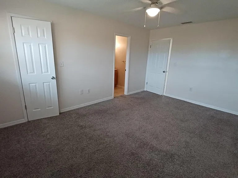 280 Ulster Ln — Photo 16