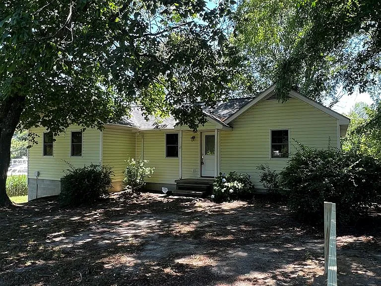 2884 Lake Rd — Photo 1