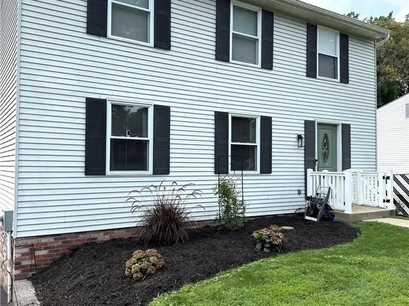 1913 Riggs Rd, South Park, PA 15129
