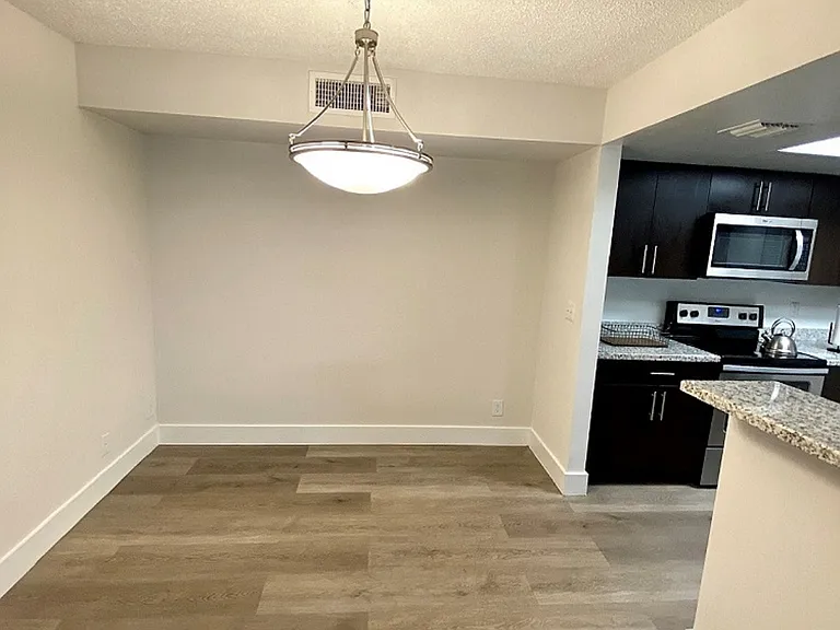 Legacy Lakeview — Photo 13