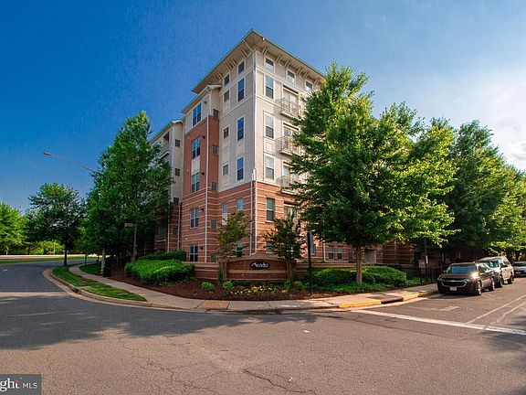 2nd image of 9480 Virginia Center Blvd Unit 316