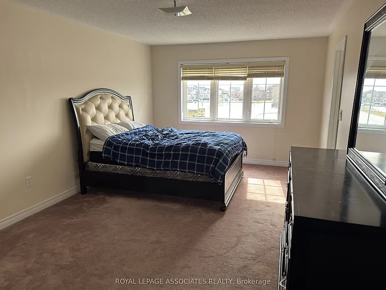 75 Meltwater Cres #UPPER LV — Photo 9