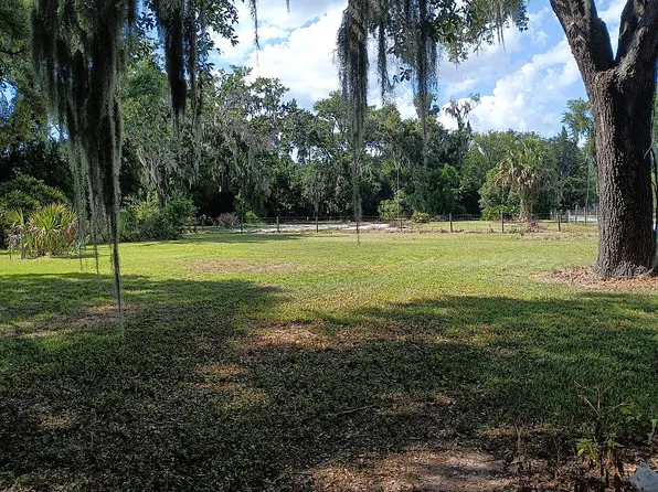 1013 Jesscott Dr, Plant City, FL 33566