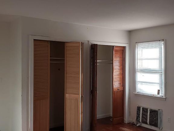 4th image of 110 Central Park Ave #2