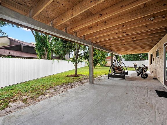 3rd image of 487 Foresta Terrace