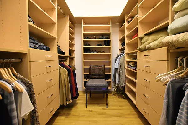 Rented by Bold New York | media 7