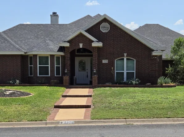 3015 Grandview Dr, San Angelo, TX 76904