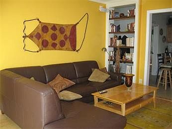 4th image of 11 Haseltine St #A