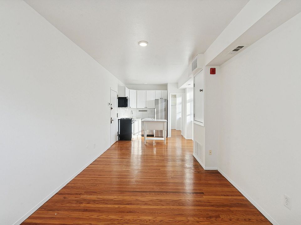 1st image of 319 S 10th St #232