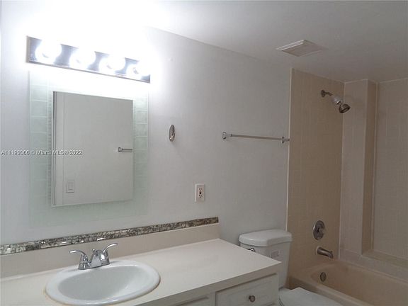 4th image of 8245 Lake Dr APT 304