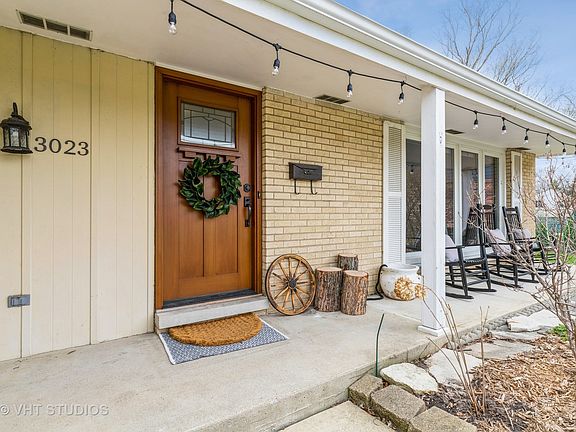 2nd image of 3023 N Huntington Dr