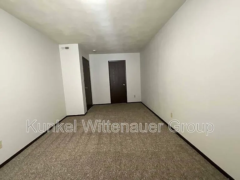 9519 W Main St — Photo 14
