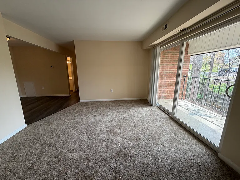 Forestbrook Apartments — Photo 9